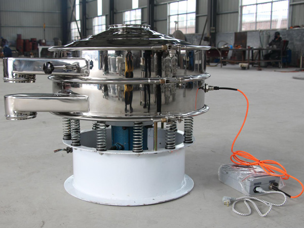 超聲波旋振篩加裝超聲波換能器實現超細物料的篩分與除雜。